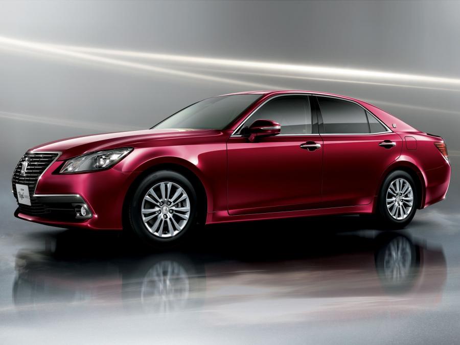  Toyota Crown Royal 2013 года  (фото 5 из 8)